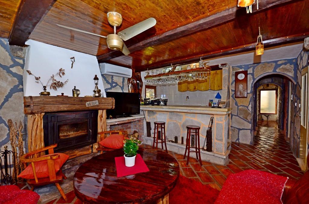 Apartment Jovicevic Rijeka Crnojevica Bilik gambar
